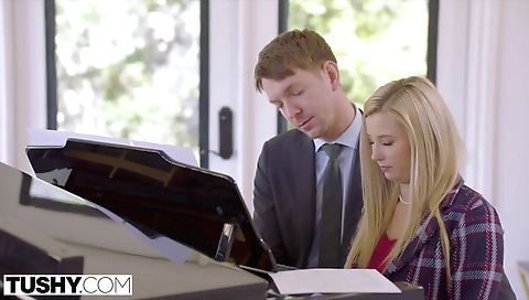 Married guy with her pussy