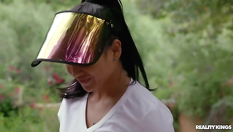 Hotest pornstar nad boilinggen in best facial, hd sex movie