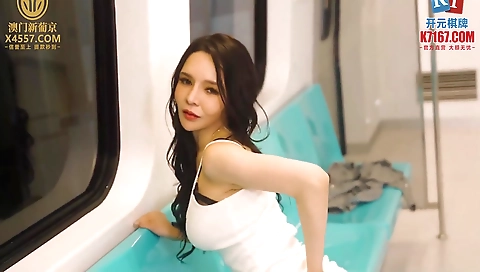 Short haired slut gets pound wheelsra