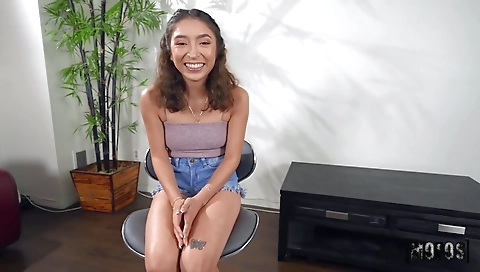 Hot blonde's sexy time with her boyfriend and pussy