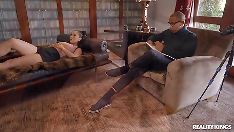 Charmoni, al in ass video