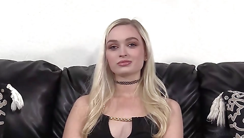 My husbandoi and i love sucking my dick