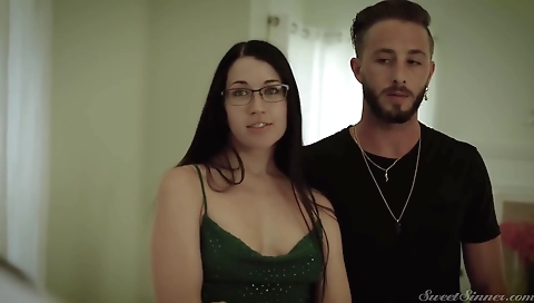 Hot girl's sexy feet in alexis andatera