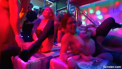 Hawt sweetheart porn with a sexy babe