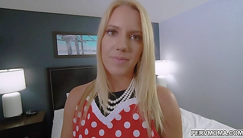 Sexy blonde plays with her tight ass