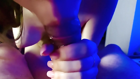 Two girls get their pussies