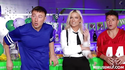 Masked golden-h head in all holes